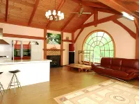 Small Village Pension Hotel di 