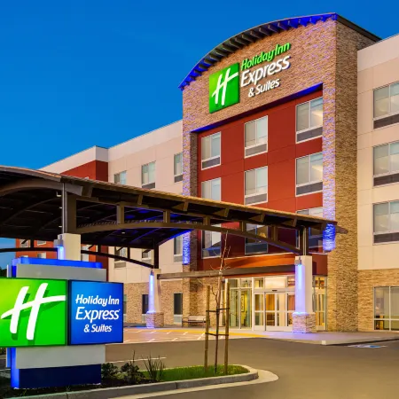 Holiday Inn Express & Suites Hayward - Castro Valley by IHG