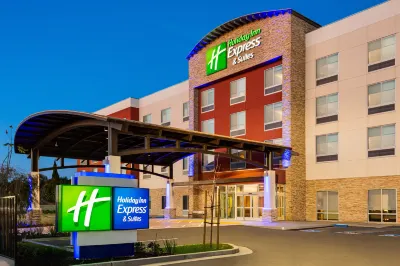 Holiday Inn Express & Suites Hayward - Mission Foothills Hotels in Hayward