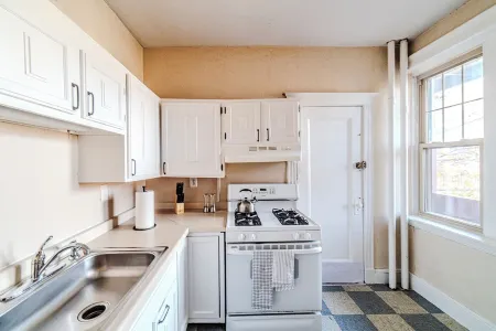 2min->Coolidge&GreenT/King Bed/Full Kitchen/Arcade Отели рядом с достопримечательностью «Dexter Park»