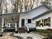 MODERN FARMHOUSE