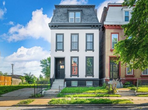Artsy Creative Haven Home St. Louis Art District
