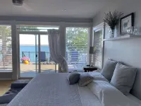 Smith's Lake House, Built 2021, Enjoy Spectacular Sunrises, 4 Bedroom 2 Bathroom