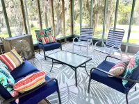 Beautiful, Relaxing, Spacious Cottage with view of Vermillion Bay!