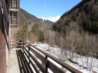 GITE LA BALMETTE A 12 MN EAU D'OLLE EXPRESS - Sleeps 8 or 16 فنادق في Allemont