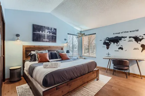 Pixar Paradise! 15 Min to Downtown / Game Room