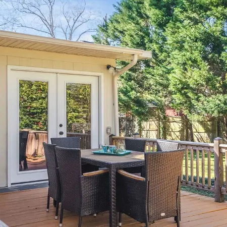 Spacious 3-bed/3-bath home close to Bruce's Field!