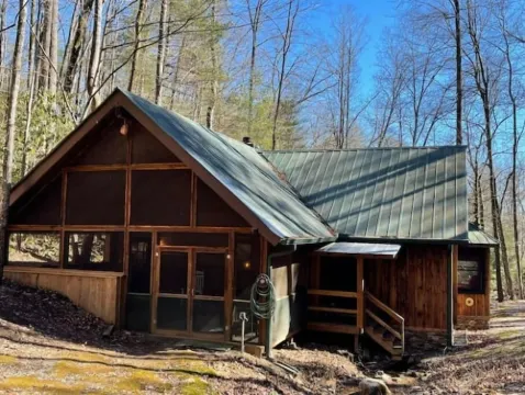 5 Acre Private Hollow 15 Min from Downtown Highlands!