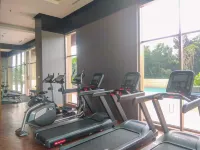 Cozy and Simply Look Studio Room at Transpark Cibubur Apartment