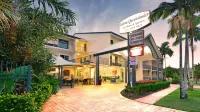 Cairns Queenslander Hotel & Apartments Отели рядом с достопримечательностью «Эспланада»