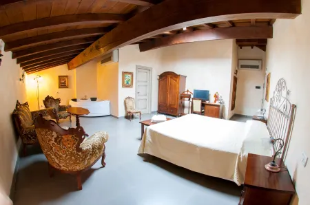 拉塔沃拉羅東達酒店