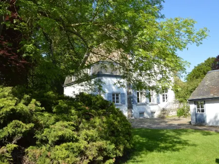 Peaceful Retreat in Roumont