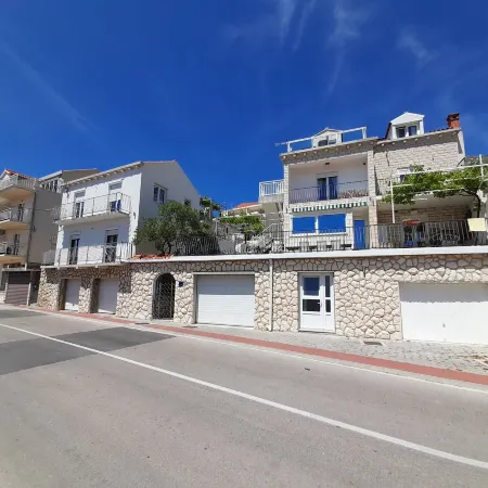 Apartments Knego