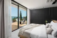 5-Star Villa Calma II with Heated Pool & Jacuzzi Oasis