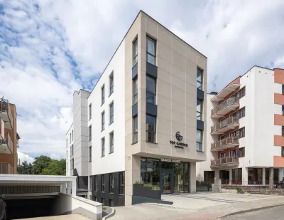 Top Garden Aparthotel