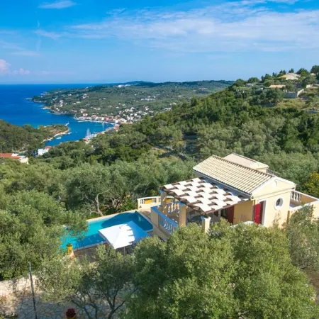 Kalliope Villa - Classic Modern With a Splash of Glam
