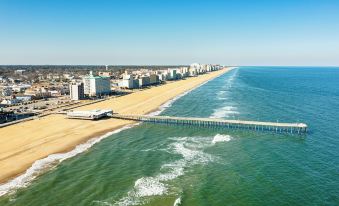 The Atrium Resort, Virginia Beach by Vacatia