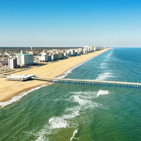 The Atrium Resort, Virginia Beach by Vacatia Отели рядом с достопримечательностью «Пляж Сандбридж»
