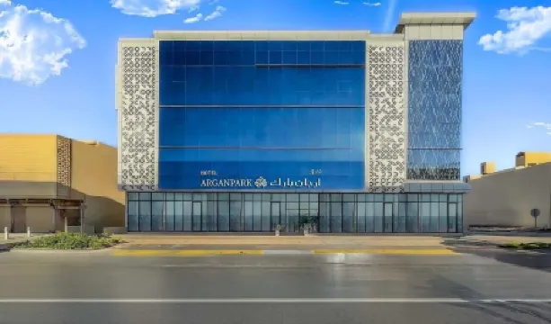 Arjan Park Hotel Azizia