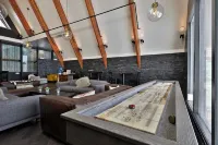 The Birch Ridge: European Room #8 - King Suite in Killington, Vermont. Hot Tub. 1 Bedroom Home