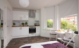 Beddoe Apartments Premier Lodge Eastleigh Near Winchester and Southampton