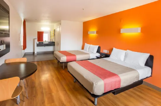 Motel 6 Grand Prairie, TX - Near Six Flags Drive Hotels in Arlington