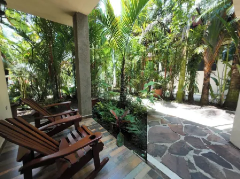 天堂温泉度假村