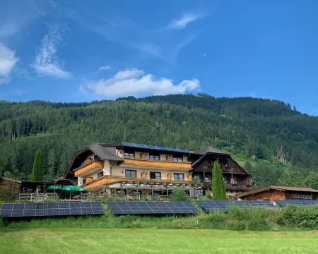 Hotel-Gasthof Lammersdorf Hotels in Millstatt