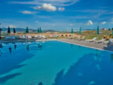 迪阿瑟羅尼華麗露營酒店 佩喬利酒店