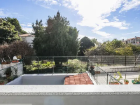 Apartamento À Francos Balcony Hotels in Ramalde