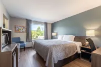 Econo Lodge Dayton North Hotels in Dayton