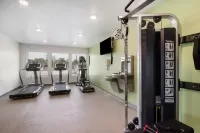 WoodSpring Suites Linden - Gym