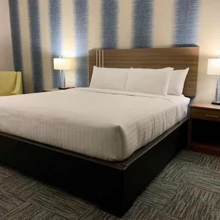 Meridian Inn & Suites Regina Airport