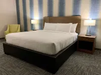 默裏迪安酒店套房裡賈納機場 - 2星級