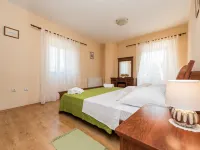 Villa Petrovi Dvori ZadarVillas Hotels in Buković