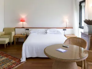 Hotel Emilia