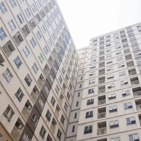 Comfortable and Homey Studio at Titanium Square Apartment Отели рядом с достопримечательностью «Торговый центр Cibubur Junction»