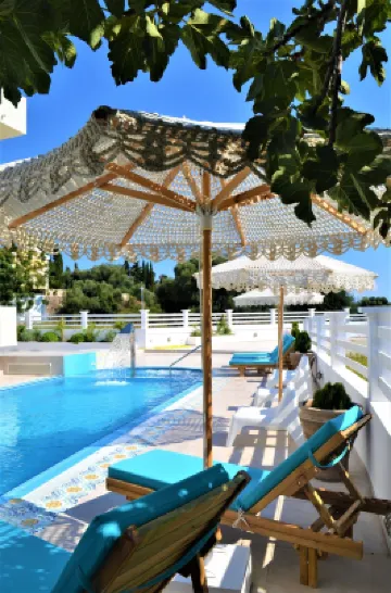 Maggana Residence Hotels near Platys Gialos