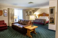 Bavarian Inn Lodge Hotels near Zak & Mac's Chocolate Haus