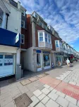 Apartment - Centre of Swanage Stunning Sea Views - 3-Star