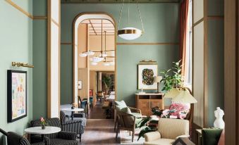 Fidelity Hotel