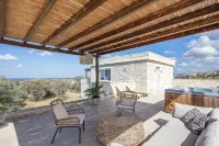 Mandana Villa - with Heated Pool & Jacuzzi