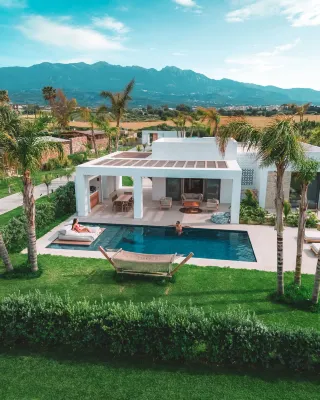 Taf Villas - Beach Resort & Tesla - Villas