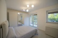 Appartamenti Mare Azzurro Hotel in zona beach Caravella