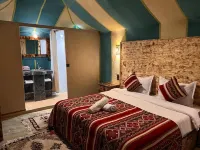 private tent with bathroom - Bed and Breakfasts