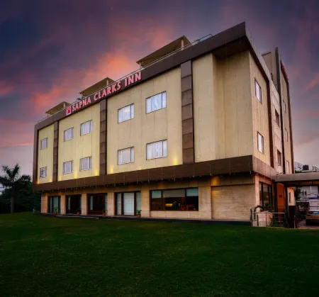 Sapna Clarks Inn Lucknow