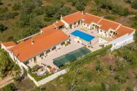 Casa Dos Ninos Hotels in Alte