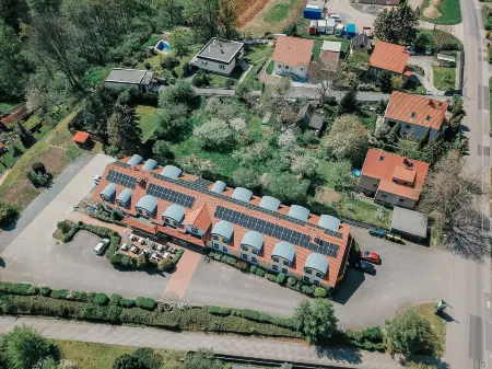 Landhotel Dresden Отели в г. Дона