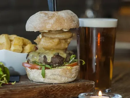 The Fairfax Arms Отели в г. Исингволд