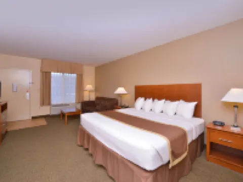 Quality Inn & Suites Hotels in Loyalsock Township